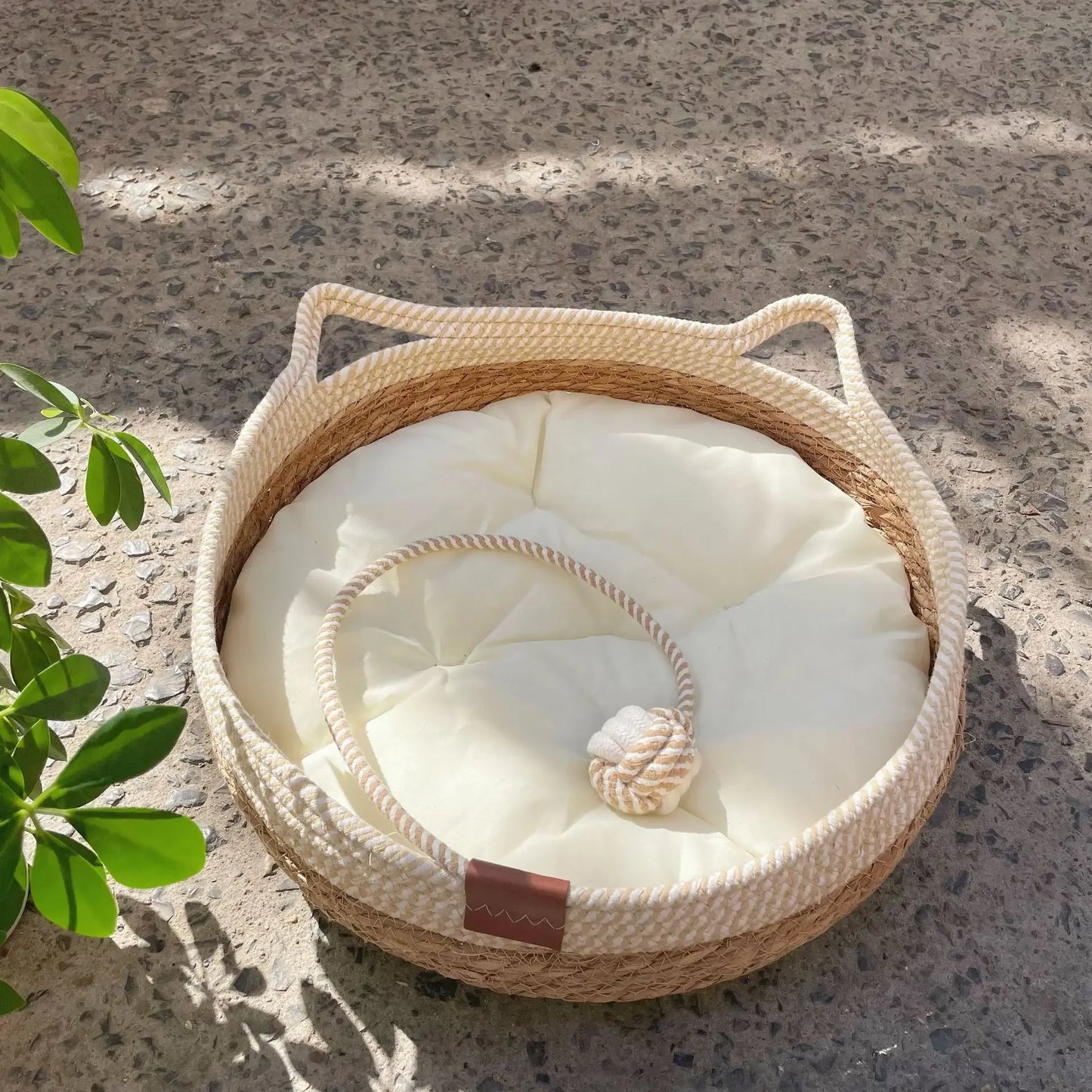 Gewebtes Katzenbett aus Weinstock (35/40cm)