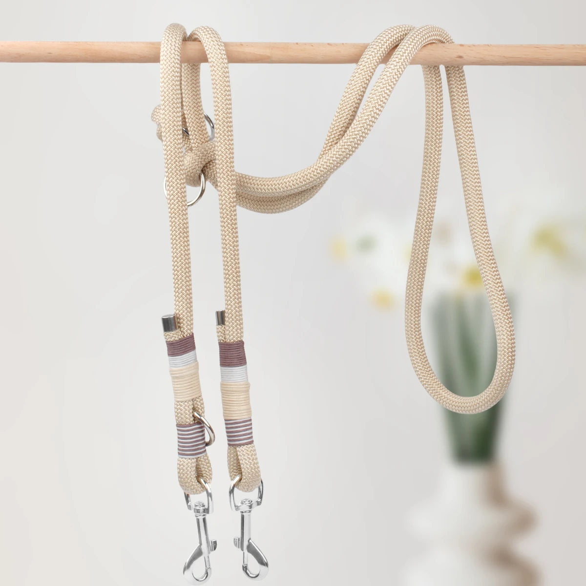 Doppelte Schnallen, geflochtene Leinen für Hunde, einfarbig, multifunktionale handgewebte Leine, Spazierengehen im Freien mit mittleren und großen Hunden - Animalivo