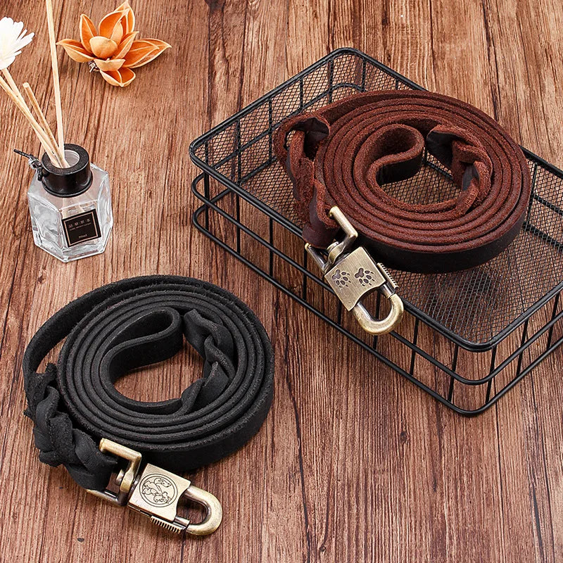 Echtleder Hundeleine für Mittelgroße & Große Hunde - Animalivo