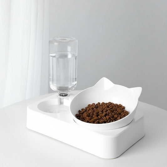 Erhöhte Doppelnäpfe mit Wasserspender, 15° geneigt - Animalivo